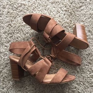 Lulus brown straps sandals